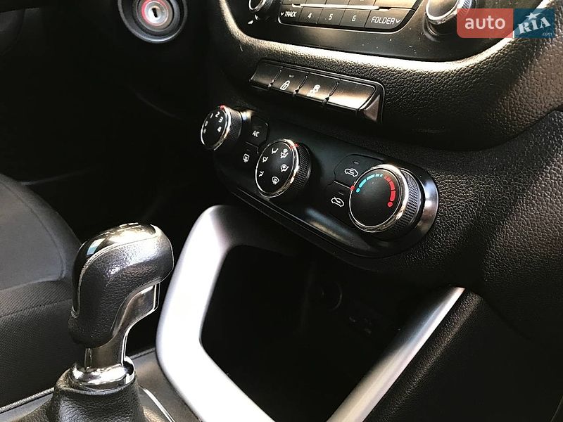 Хетчбек Kia Ceed 2012 в Хмельницькому