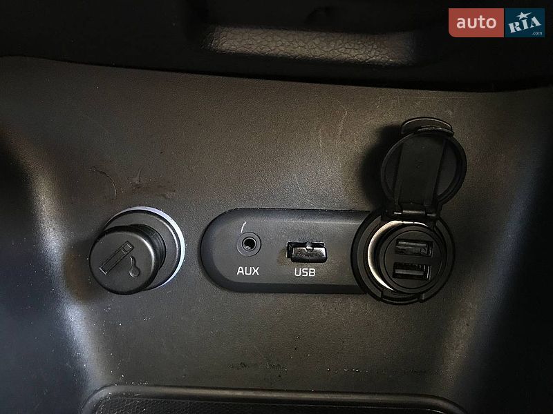 Хетчбек Kia Ceed 2012 в Хмельницькому