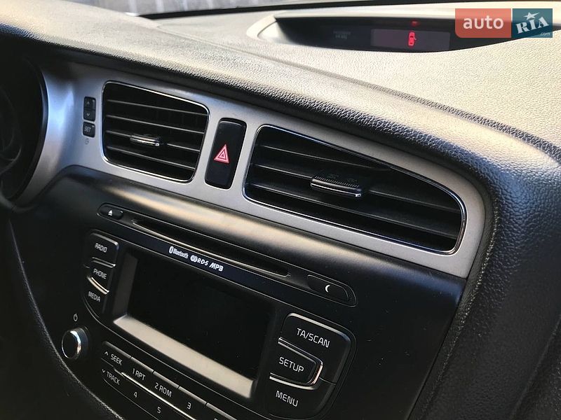 Хетчбек Kia Ceed 2012 в Хмельницькому