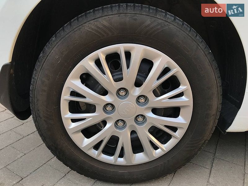 Хетчбек Kia Ceed 2012 в Хмельницькому