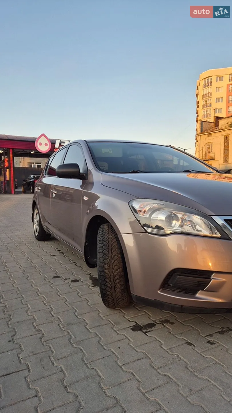 2012 Kia Cee'd - мініатюра 7