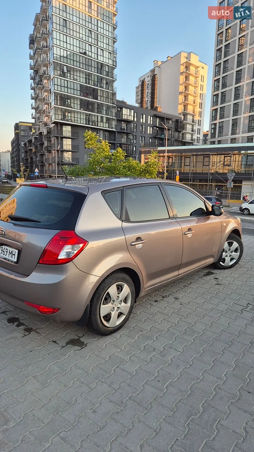 2012 Kia Cee'd - мініатюра 14