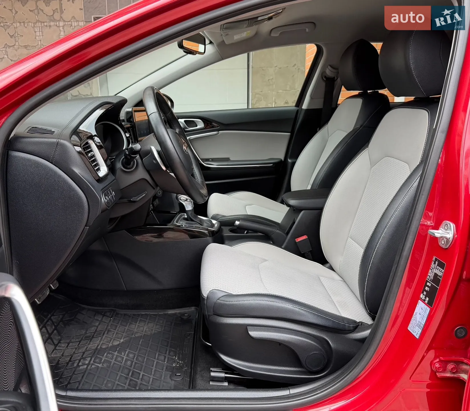2018 Kia Cee'd - мініатюра 22