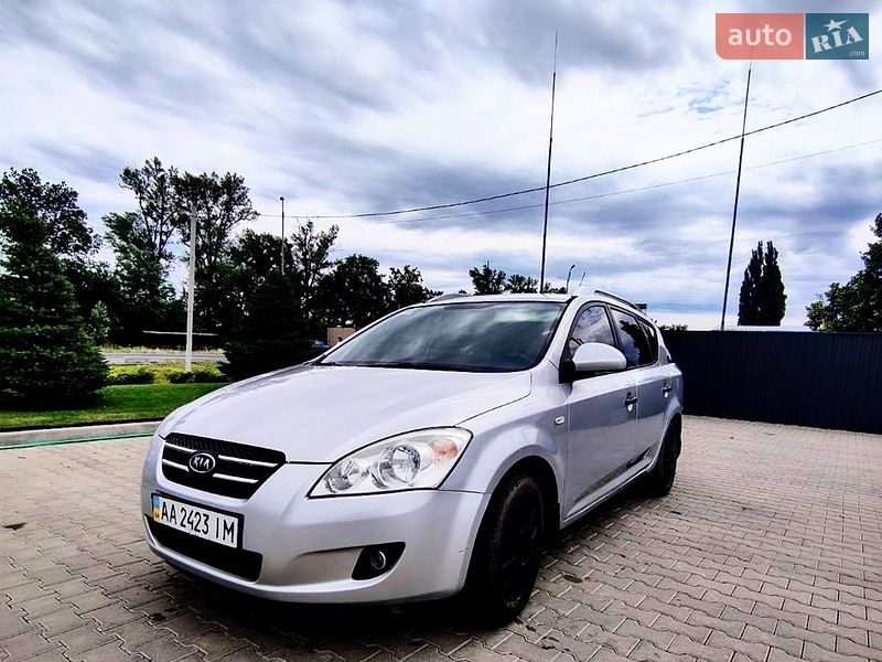 Универсал Kia Ceed 2008 в Киеве