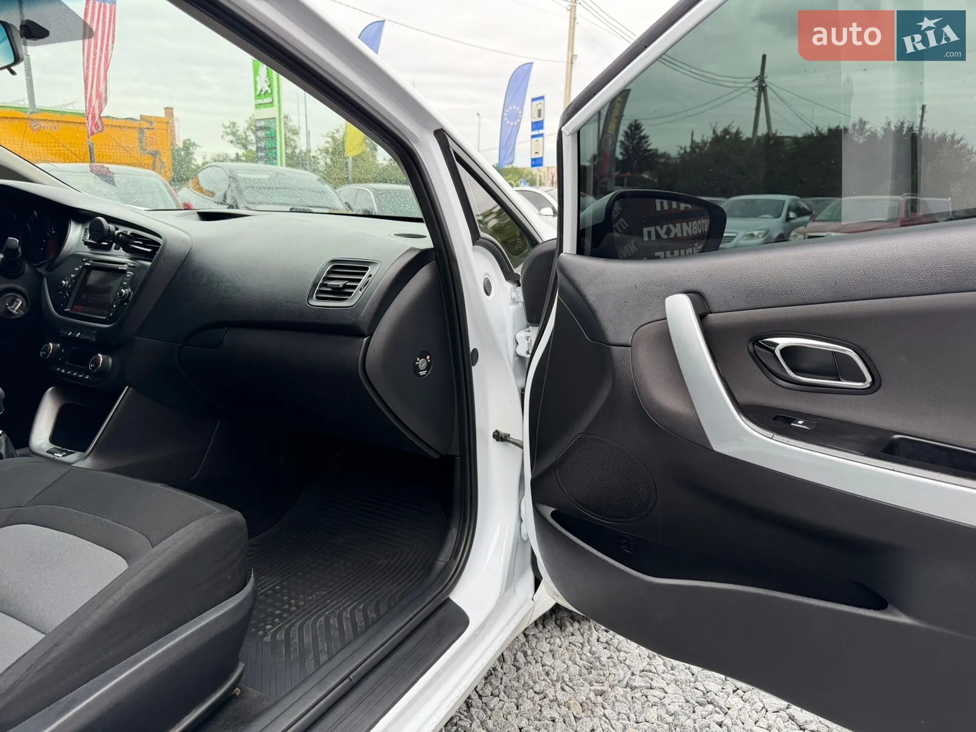 2014 Kia Cee'd - мініатюра 21