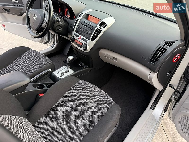 Хетчбек Kia Ceed 2007 в Луцьку фото 28 Хетчбек Kia Ceed 2007 в Луцьку