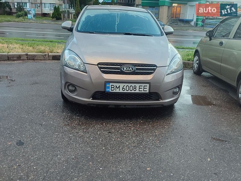 Хэтчбек Kia Ceed 2008 в Харькове