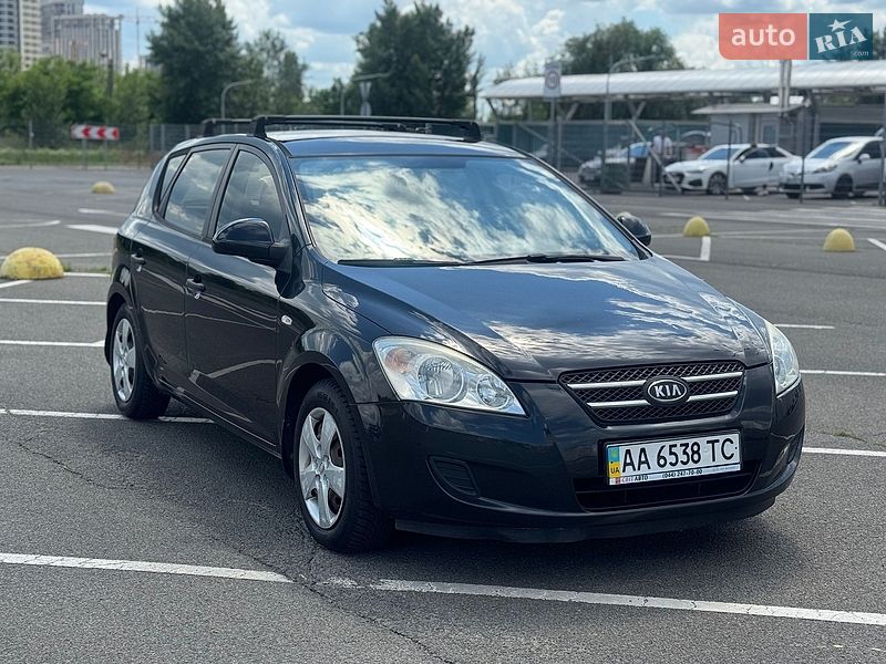 Хэтчбек Kia Ceed 2007 в Киеве