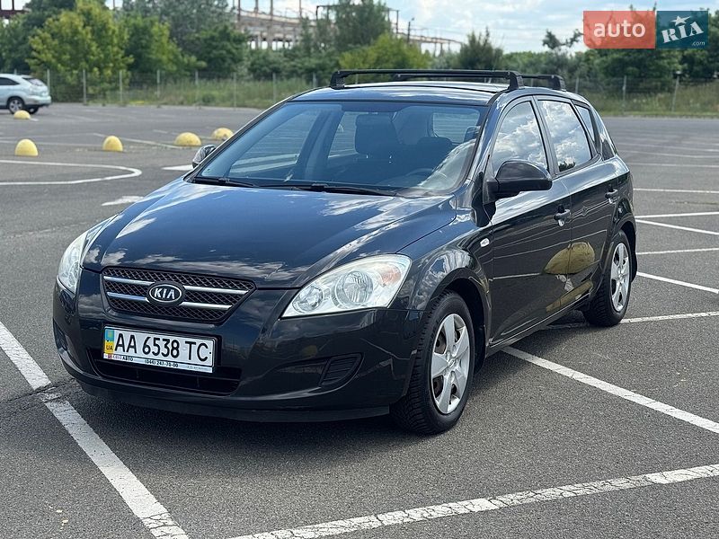 Хэтчбек Kia Ceed 2007 в Киеве