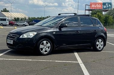 Хэтчбек Kia Ceed 2007 в Киеве