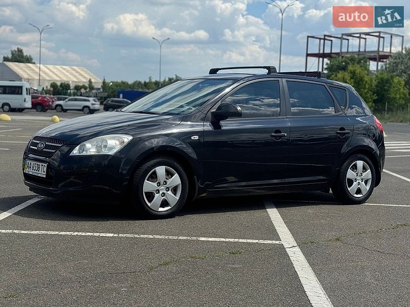 Хэтчбек Kia Ceed 2007 в Киеве