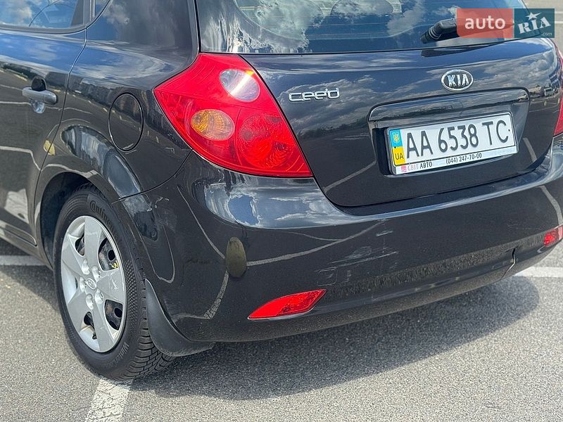 Хэтчбек Kia Ceed 2007 в Киеве