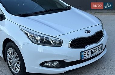 Хетчбек Kia Ceed 2012 в Києві фото 34 Хетчбек Kia Ceed 2012 в Києві