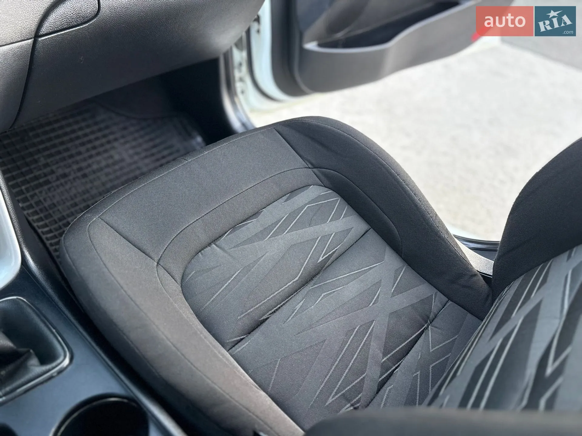 2012 Kia Cee'd - мініатюра 62