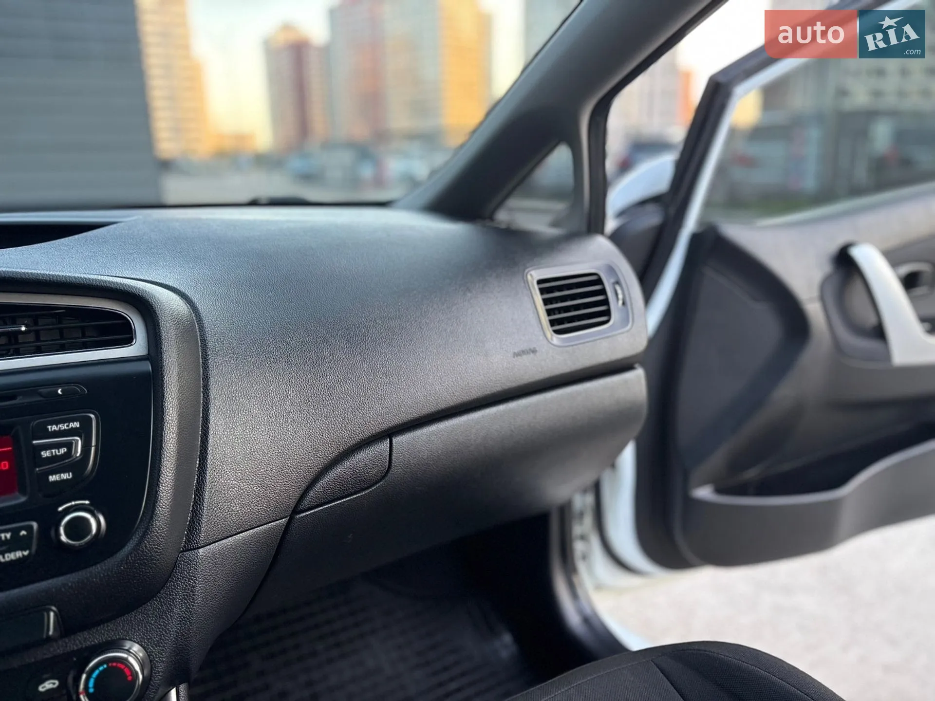 2012 Kia Cee'd - мініатюра 71