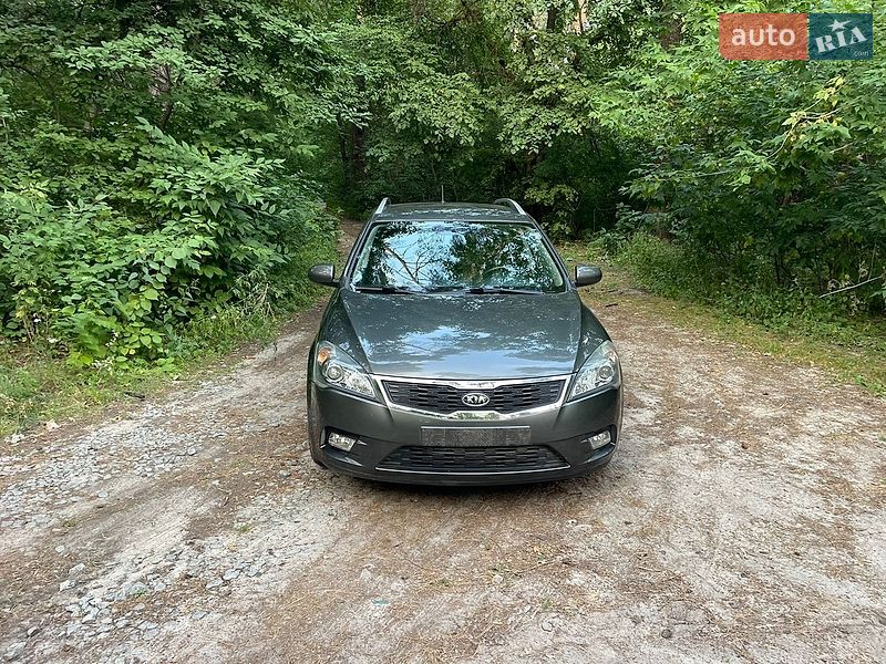 Универсал Kia Ceed 2011 в Киеве