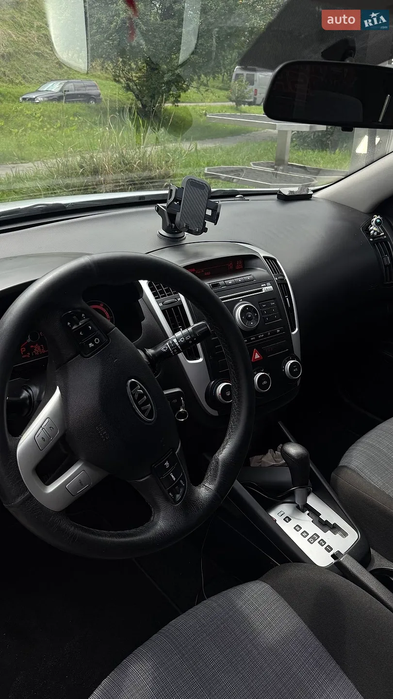 2012 Kia Cee'd - фото 1