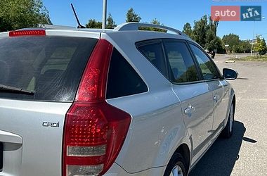 Универсал Kia Ceed 2011 в Львове