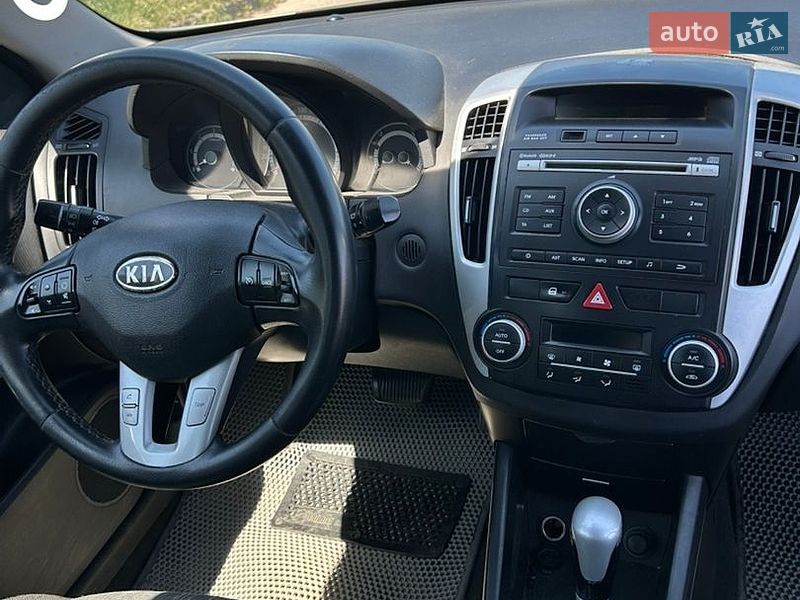 Универсал Kia Ceed 2011 в Львове