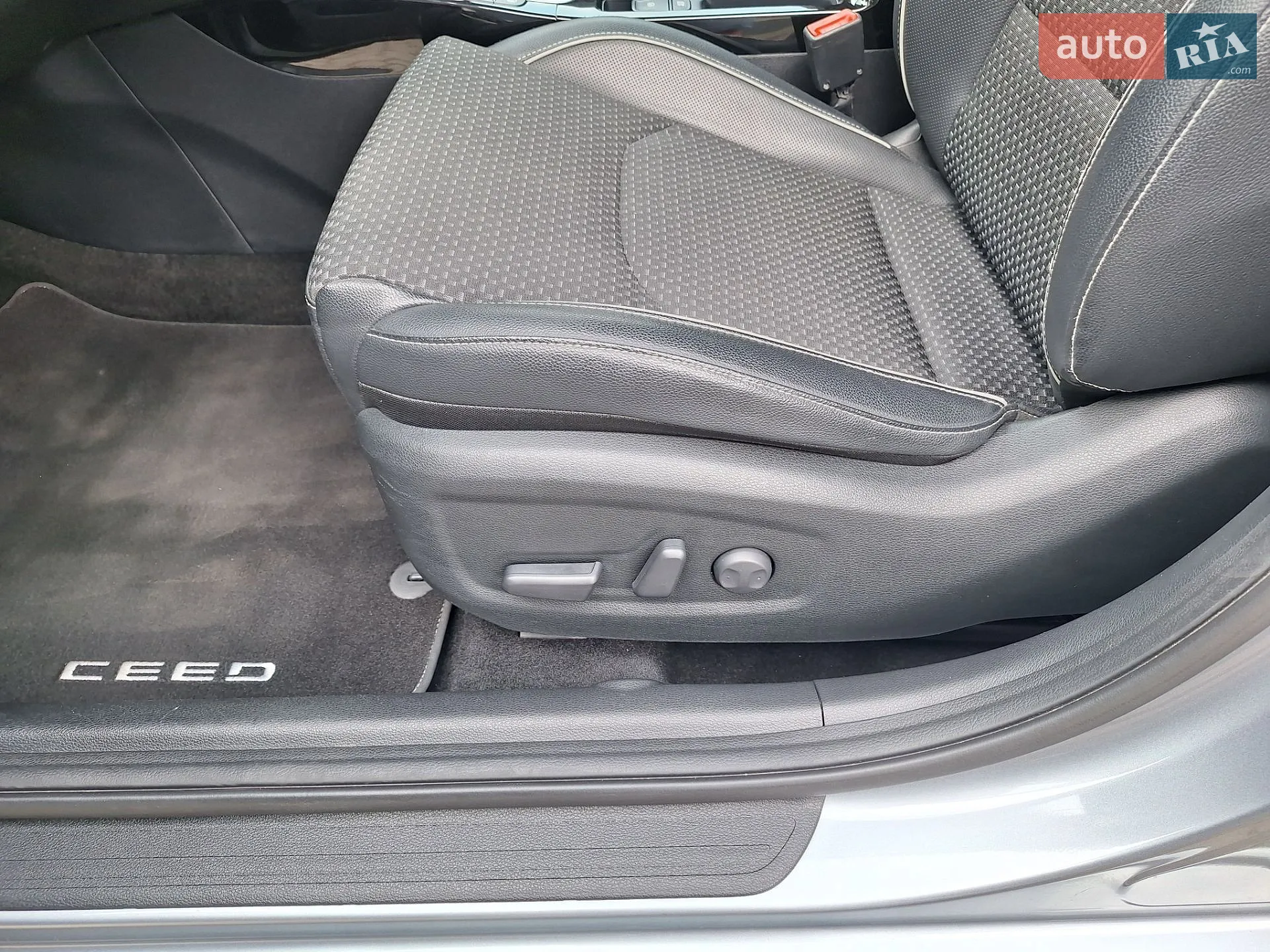 2018 Kia Cee'd - мініатюра 25