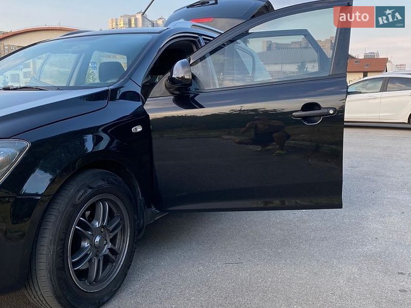 Универсал Kia Ceed 2008 в Киеве фото 11 Универсал Kia Ceed 2008 в Киеве