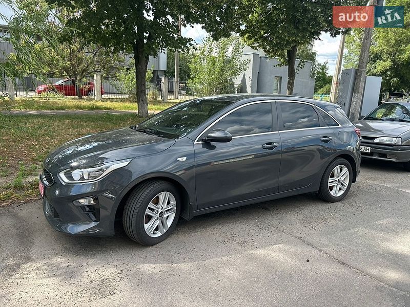 Хэтчбек Kia Ceed 2020 в Киеве