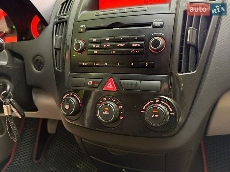 Хэтчбек Kia Ceed 2008 в Тернополе фото 24 Хэтчбек Kia Ceed 2008 в Тернополе