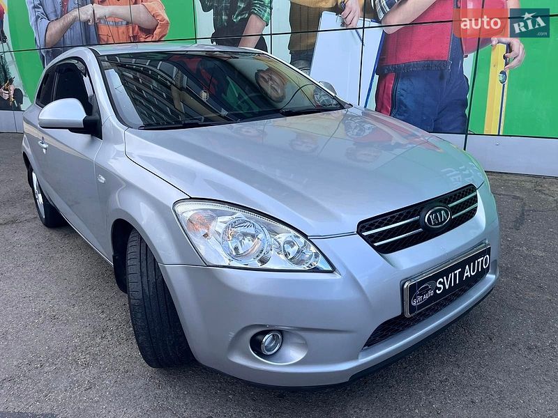 Хэтчбек Kia Ceed 2008 в Николаеве