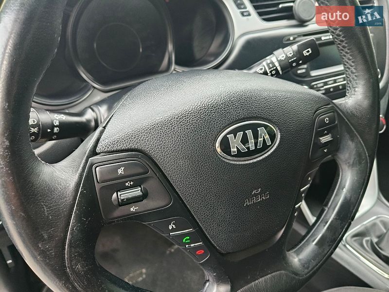 Універсал Kia Ceed 2012 в Запоріжжі