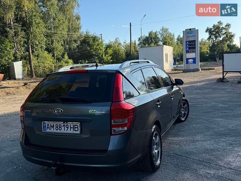 Универсал Kia Ceed 2011 в Попельне