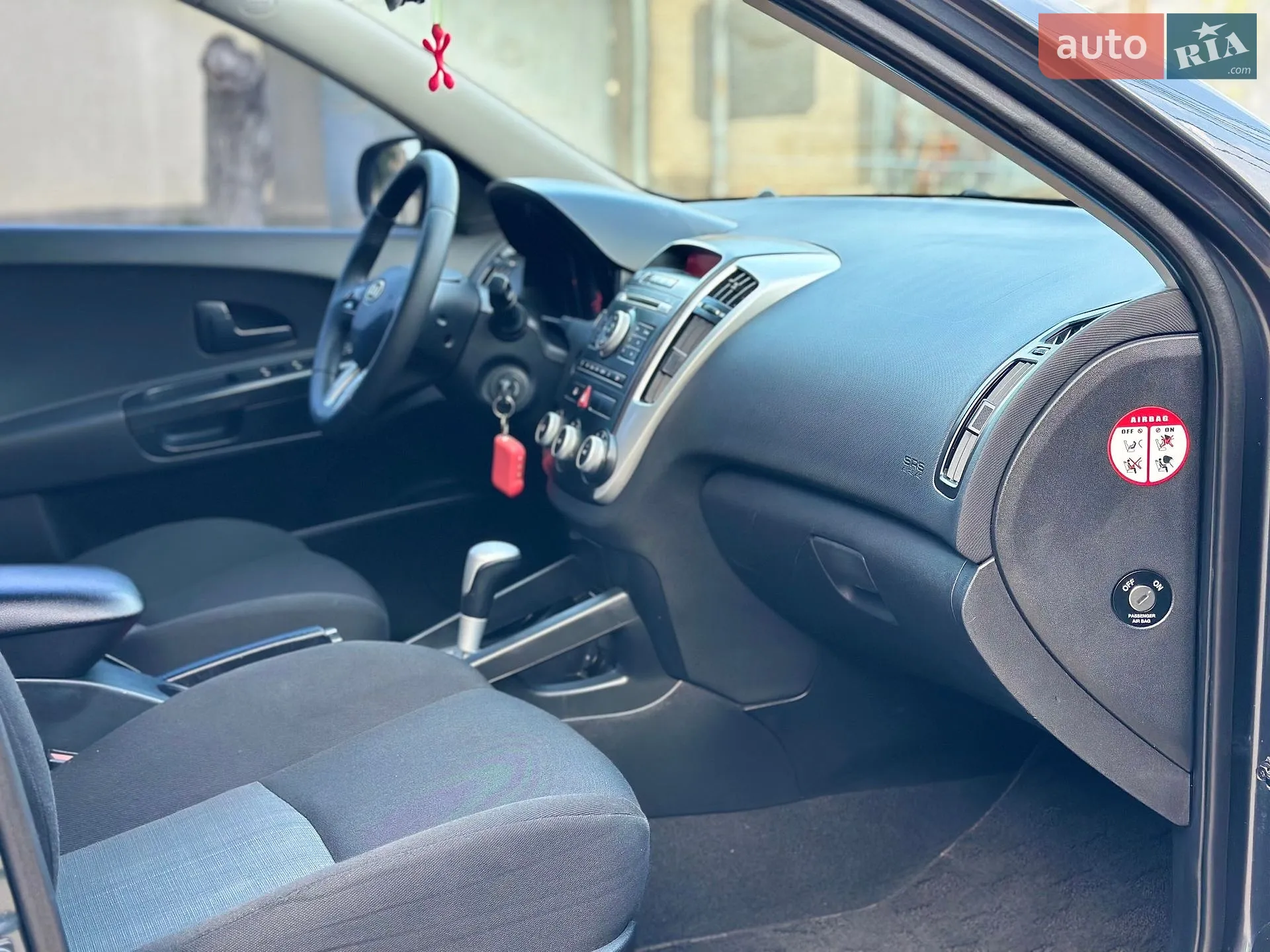 2010 Kia Cee'd - мініатюра 25
