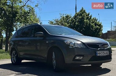 Универсал Kia Ceed 2010 в Николаеве