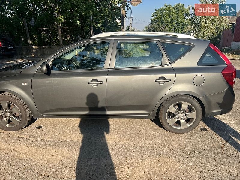 Универсал Kia Ceed 2009 в Николаеве