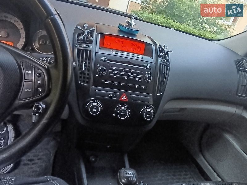 Універсал Kia Ceed 2008 в Ужгороді