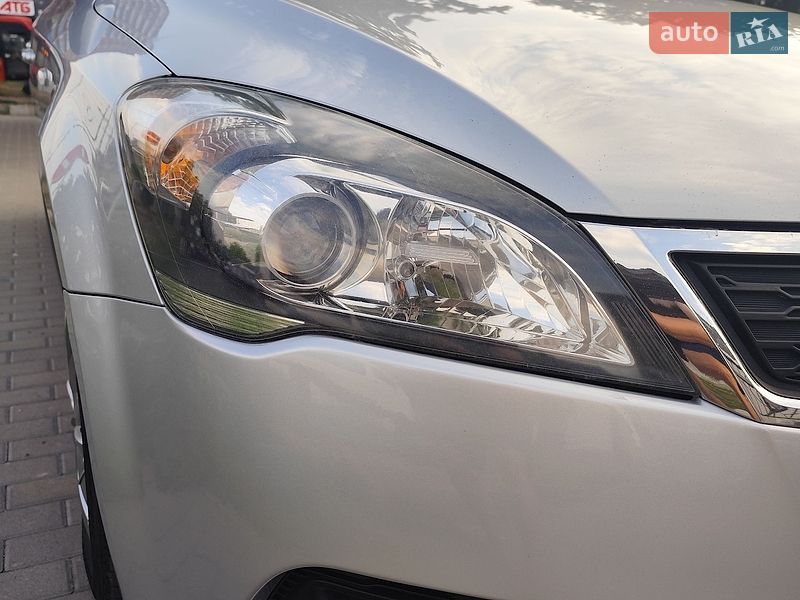 Универсал Kia Ceed 2010 в Белой Церкви