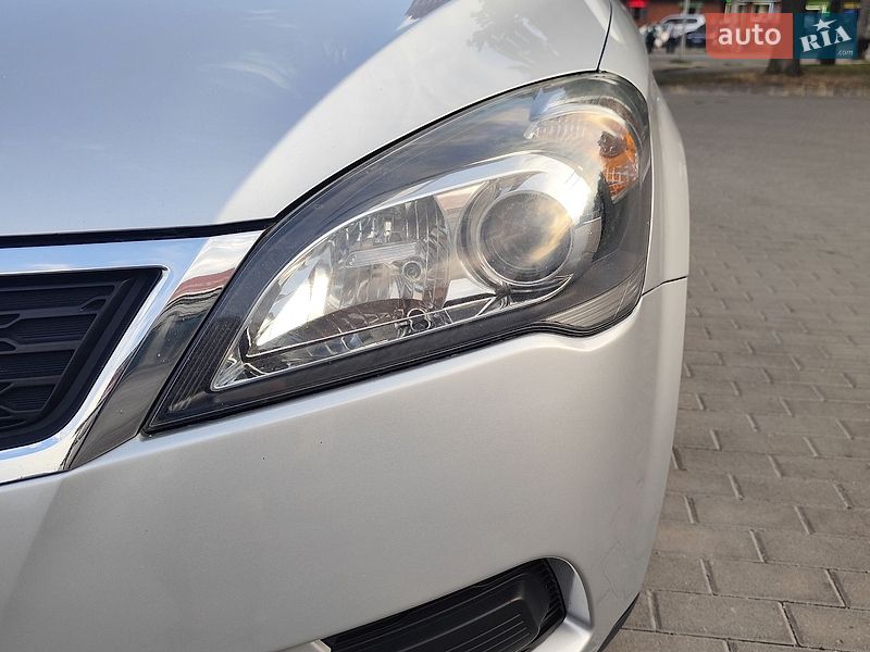 Универсал Kia Ceed 2010 в Белой Церкви