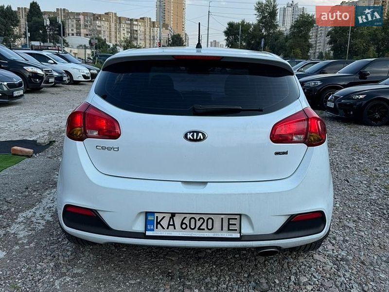 Хетчбек Kia Ceed 2015 в Києві фото 13 Хетчбек Kia Ceed 2015 в Києві