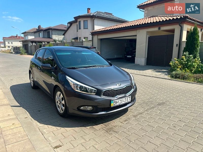 Хетчбек Kia Ceed 2014 в Одесі
