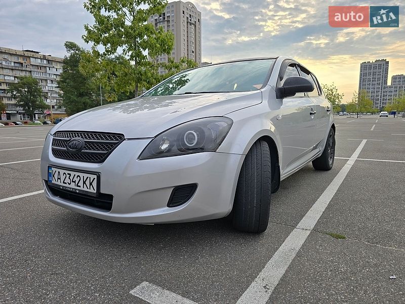 Хетчбек Kia Ceed 2007 в Києві фото Хетчбек Kia Ceed 2007 в Києві