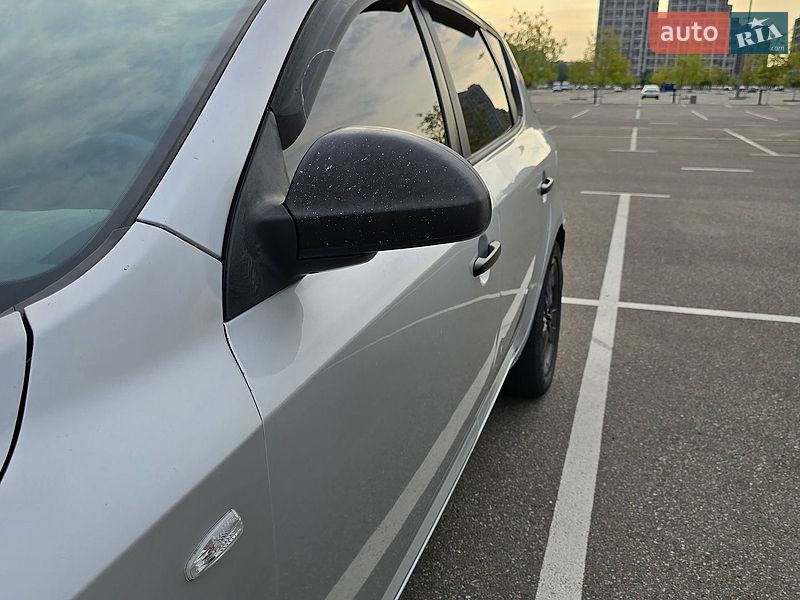 Хетчбек Kia Ceed 2007 в Києві фото 6 Хетчбек Kia Ceed 2007 в Києві