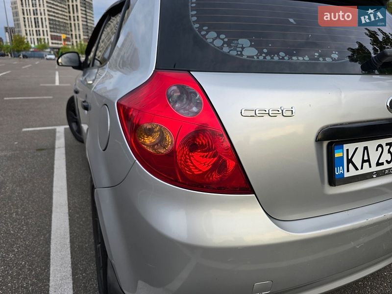 Хетчбек Kia Ceed 2007 в Києві фото 16 Хетчбек Kia Ceed 2007 в Києві