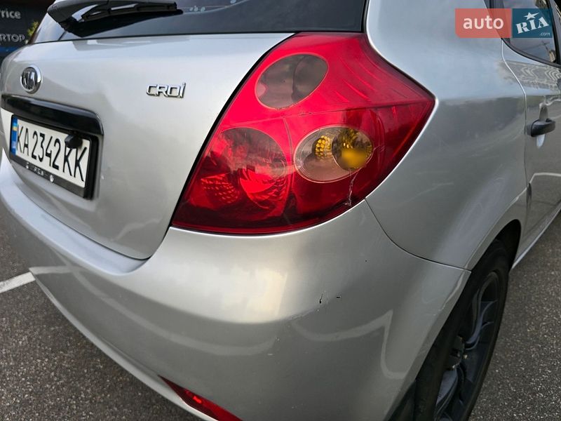 Хетчбек Kia Ceed 2007 в Києві фото 12 Хетчбек Kia Ceed 2007 в Києві