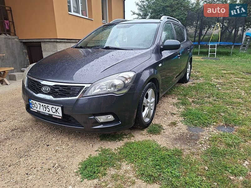 Универсал Kia Ceed 2012 в Тернополе