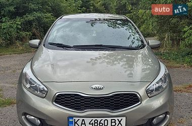 Хэтчбек Kia Ceed 2013 в Обухове