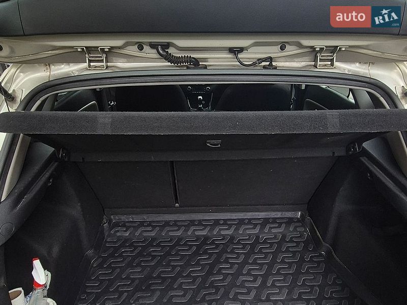 Хэтчбек Kia Ceed 2013 в Обухове