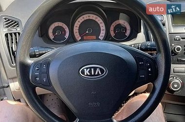 Хэтчбек Kia Ceed 2008 в Яворове
