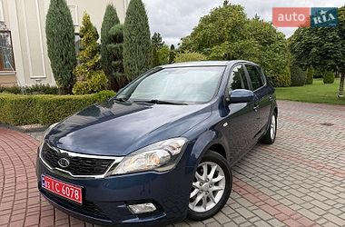 kia ceed 2010 в Луцк от профессионального продавца Дмитро