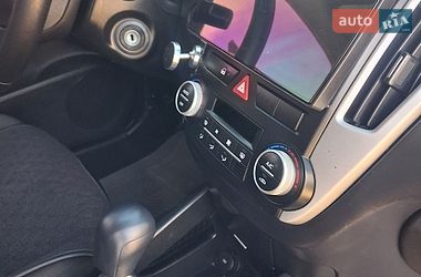 Хэтчбек Kia Ceed 2012 в Черновцах
