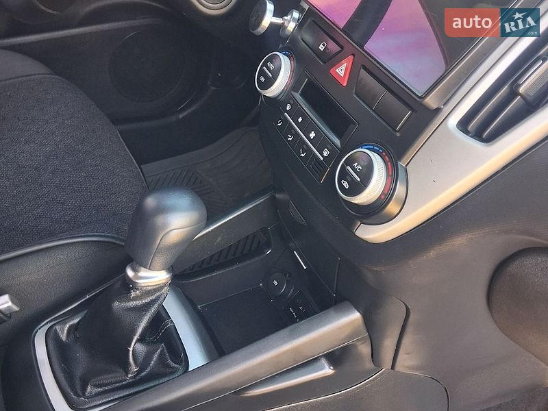Хэтчбек Kia Ceed 2012 в Черновцах