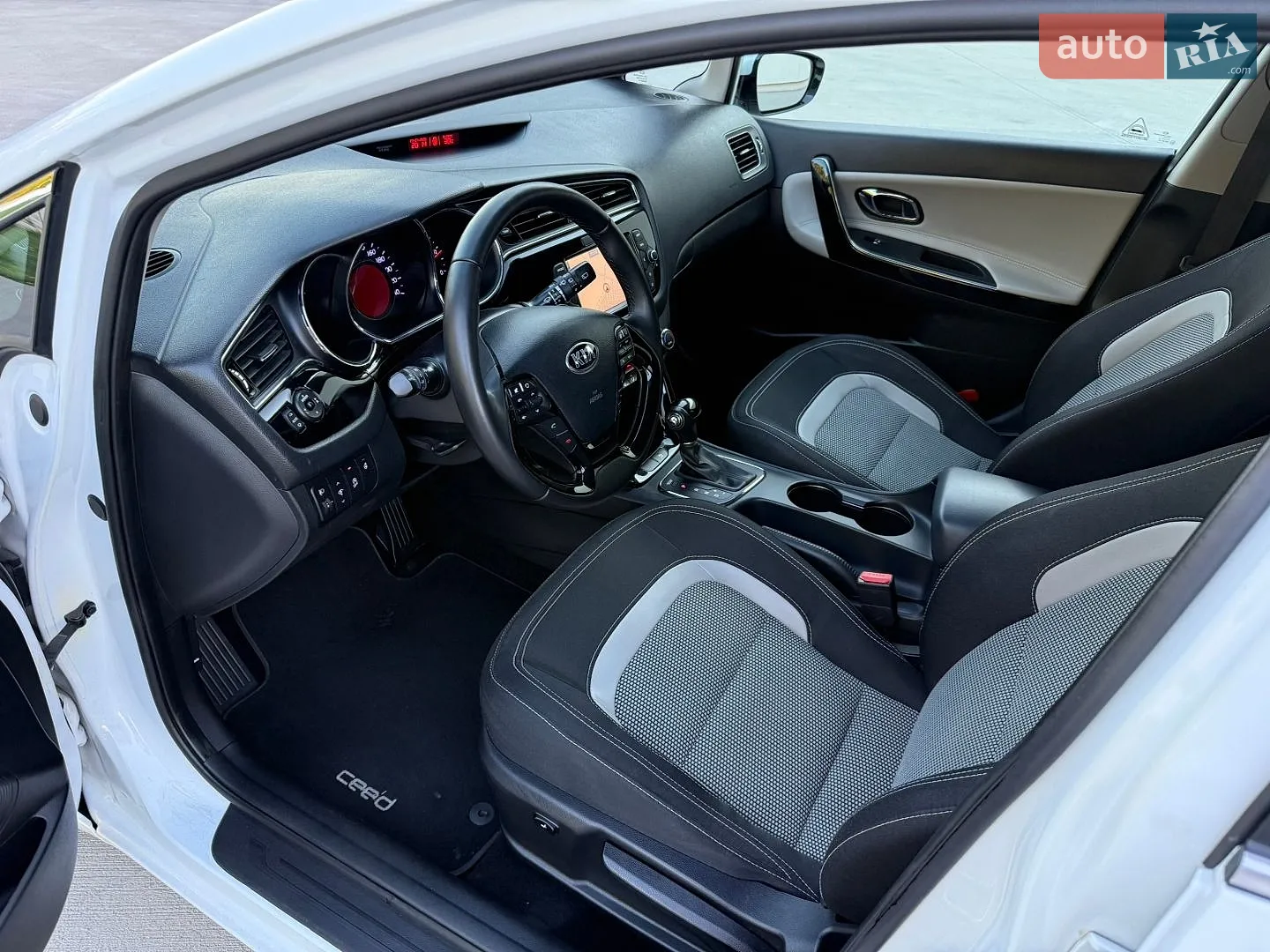 2016 Kia Cee'd - мініатюра 14